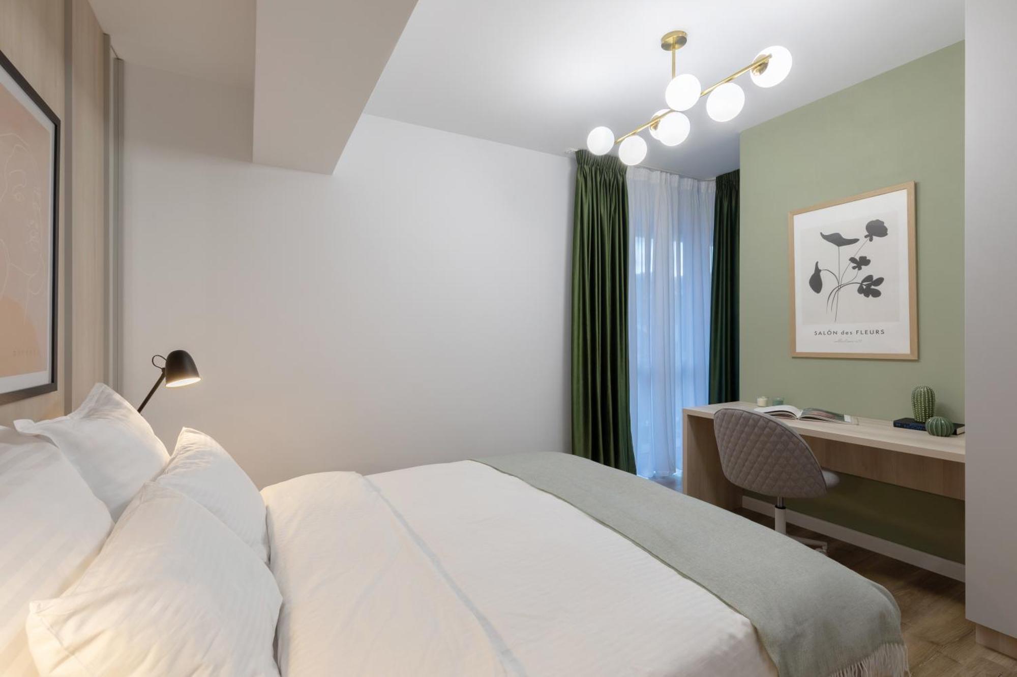 Dream Garden Apartment With Free Parking Sinaia Bagian luar foto