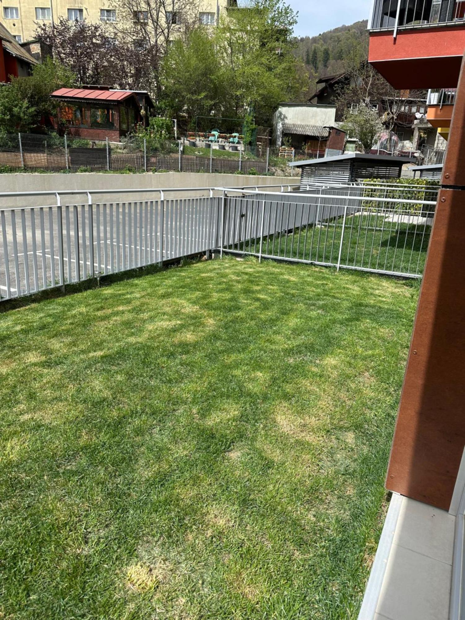 Dream Garden Apartment With Free Parking Sinaia Bagian luar foto